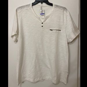 Short sleeve V-neck￼